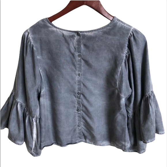 Hollister Chambray crop ruffle bell sleeve top XS oversized boxy - Picture 3 of 7